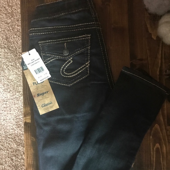 NWT Silver Jeans Suki Mid Rise Supper Skinny Jeans - Picture 2 of 5
